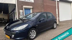 Blauw Gebruikt 2006 Peugeot 307 Premium Hatchback | € 1.649 (Eerlijke prijs)