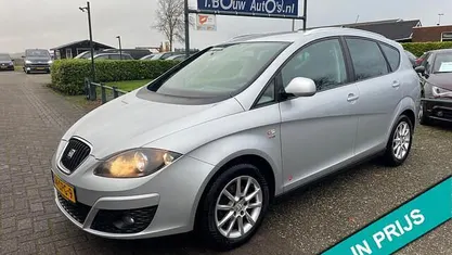 Occasion Seat Altea XL Copa 125 PK (91 kW) 2011 Grijs (metallic) MPV
