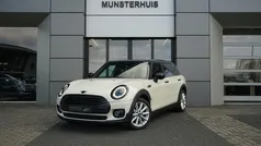 Wit, metallic lak Gebruikt 2023 Mini Cooper Clubman Classic Stationwagen | € 26.940 (Goede deal)