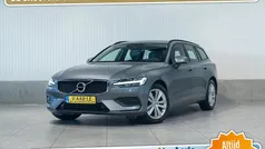 Grijs, metallic lak Gebruikt 2020 Volvo V60 Business Edition Stationwagen | € 28.650 (Eerlijke prijs)