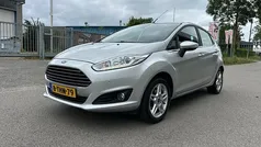Grijs, metallic lak Gebruikt 2013 Ford Fiesta Titanium Hatchback | € 6.950 (Eerlijke prijs)