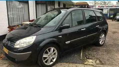 Grijs Gebruikt 2005 Renault Grand Scénic II MPV | € 1.499 (Eerlijke prijs)