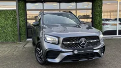 Grijs, metallic lak Gebruikt 2021 Mercedes GLB200 AMG SUV | € 37.950 (Eerlijke prijs)