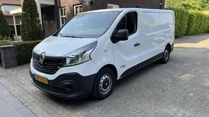 Gebruikt 2015 Renault Trafic MPV | € 5.800 (Super prijs)