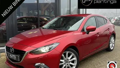 Rood Occasion 2013 Mazda 3 Hatchback | € 9.695 (Eerlijke prijs)