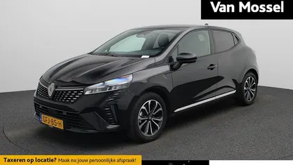 Zwart Occasion 2024 Renault Clio V Techno Hatchback | € 23.625 (Eerlijke prijs)