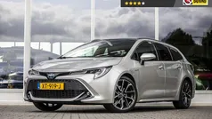 Grijs Gebruikt 2019 Toyota Corolla Premium Stationwagen | € 25.835 (Eerlijke prijs)