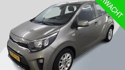 Occasion Kia Picanto 67 PK (49 kW) 2020 Grijs Hatchback