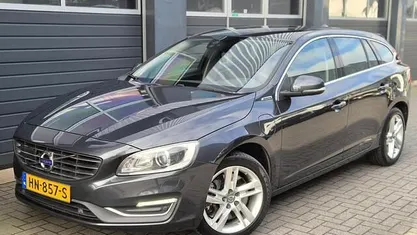 Occasion Volvo V60 220 PK (161 kW) 2015 Grijs Stationwagen