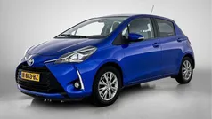 Blauw Gebruikt 2020 Toyota Yaris Hybrid Hatchback | € 16.345 (Eerlijke prijs)