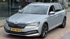 Grijs Gebruikt 2022 Skoda Superb Business Line Stationwagen | € 24.695 (Eerlijke prijs)