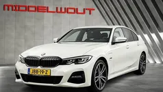 Wit Gebruikt 2022 BMW 330 M Sport Sedan | € 34.950 (Goede deal)