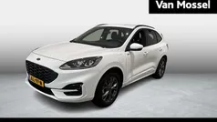 Gebruikt 2022 Ford Kuga ST-Line SUV | € 25.845 (Eerlijke prijs)