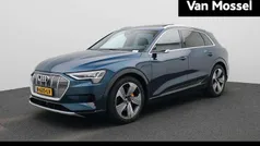 Blauw Gebruikt 2020 Audi e-tron Design SUV | € 31.900 (Eerlijke prijs)