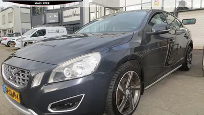 Grijs Gebruikt 2011 Volvo S60 Kinetic Sedan | € 6.500 (Eerlijke prijs)