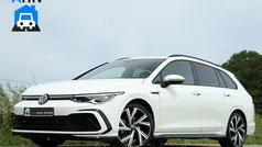 Wit Gebruikt 2022 VW Golf VIII Business+ Stationwagen | € 29.995 (Eerlijke prijs)