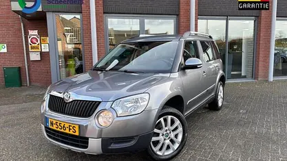 Grijs Gebruikt 2012 Skoda Yeti Ambition SUV | € 8.995 (Eerlijke prijs)