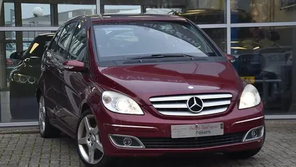 Occasion Mercedes B180 AMG 109 PK (80 kW) 2008 Rood (metallic) MPV