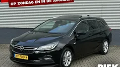 Zwart Gebruikt 2017 Opel Astra Innovation Stationwagen | € 5.999 (Super prijs)