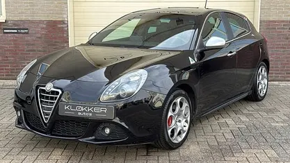 Zwart Gebruikt 2011 Alfa Romeo Giulietta Quadrifoglio Verde Hatchback | € 6.450 (Eerlijke prijs)