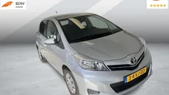 Grijs Gebruikt 2013 Toyota Yaris Hatchback | € 9.450 (Eerlijke prijs)