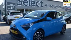 Blauw Gebruikt 2019 Toyota Aygo X-cite Hatchback | € 10.950 (Eerlijke prijs)