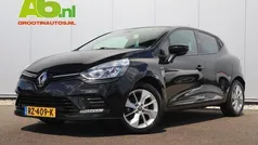 Zwart Gebruikt 2017 Renault Clio IV Intens Hatchback | € 9.999 (Goede deal)