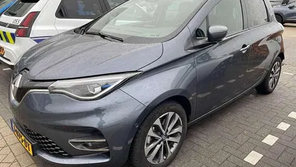 Grijs Gebruikt 2020 Renault Zoe Intens Hatchback | € 14.445 (Eerlijke prijs)