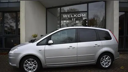 Grijs Gebruikt 2008 Ford C-MAX Ghia MPV | € 2.999 (Eerlijke prijs)