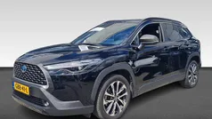 Zwart Gebruikt 2023 Toyota Corolla Cross Style SUV | € 32.930 (Goede deal)
