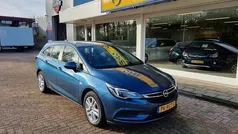 Blauw Gebruikt 2017 Opel Astra Edition Stationwagen | € 10.500 (Eerlijke prijs)