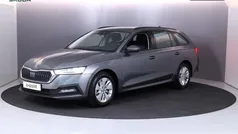 Grijs Gebruikt 2023 Skoda Octavia Business Line Stationwagen | € 23.849 (Eerlijke prijs)