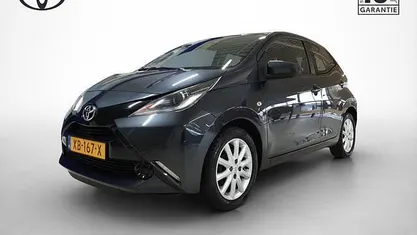 Occasion 2016 Toyota Aygo X-play Hatchback | € 10.950 (Goede deal)