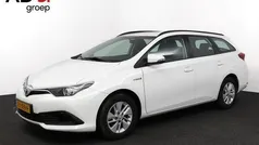 Wit Gebruikt 2017 Toyota Auris Touring Sports Stationwagen | € 15.450 (Eerlijke prijs)