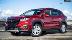 Rood Gebruikt 2023 Suzuki SX4 S-Cross SUV | € 25.445 (Eerlijke prijs)