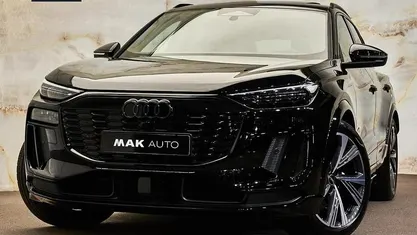 Occasion Audi SQ6 e-tron Ambiente 380 kW (517 PK) 2025 Zwart (metallic) SUV