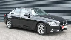 Zwart Gebruikt 2013 BMW 320 Executive Sedan | € 10.950 (Eerlijke prijs)