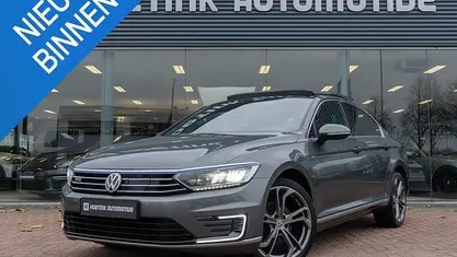 Grijs Gebruikt 2016 VW Passat GTE Sedan | € 11.440 (Eerlijke prijs)