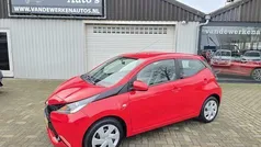 Rood Gebruikt 2018 Toyota Aygo X-play Hatchback | € 12.950 (Eerlijke prijs)