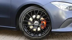 Zwart Gebruikt 2020 Mercedes CLA200 Shooting Brake Business Stationwagen | € 25.250 (Eerlijke prijs)