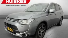 Grijs Gebruikt 2015 Mitsubishi Outlander Edition SUV | € 15.950 (Eerlijke prijs)