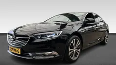Zwart Gebruikt 2019 Opel Insignia Innovation Hatchback | € 18.295 (Eerlijke prijs)