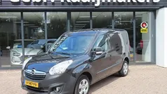 Zwart Gebruikt 2018 Opel Combo Edition MPV | € 5.900 (Eerlijke prijs)