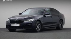 Zwart Gebruikt 2021 BMW 530e Executive Sedan | € 41.880 (Eerlijke prijs)