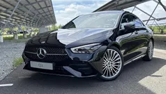 Zwart, metallic lak Nieuw 2025 Mercedes CLA180 Business Sedan | € 52.400 (Eerlijke prijs)