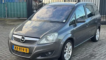 Occasion 2009 Opel Zafira Cosmo MPV | € 2.950 (Eerlijke prijs)