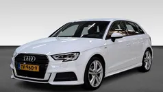 Wit Gebruikt 2018 Audi A3 Sportback S-Line Hatchback | € 20.925 (Eerlijke prijs)