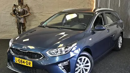 Occasion Kia Ceed 2021 Grijs Hatchback
