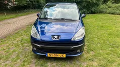 Peugeot 1007