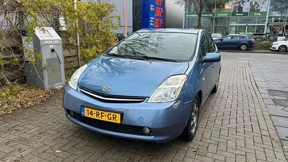 Gebruikt 2005 Toyota Prius Hatchback | € 2.750 (Eerlijke prijs)